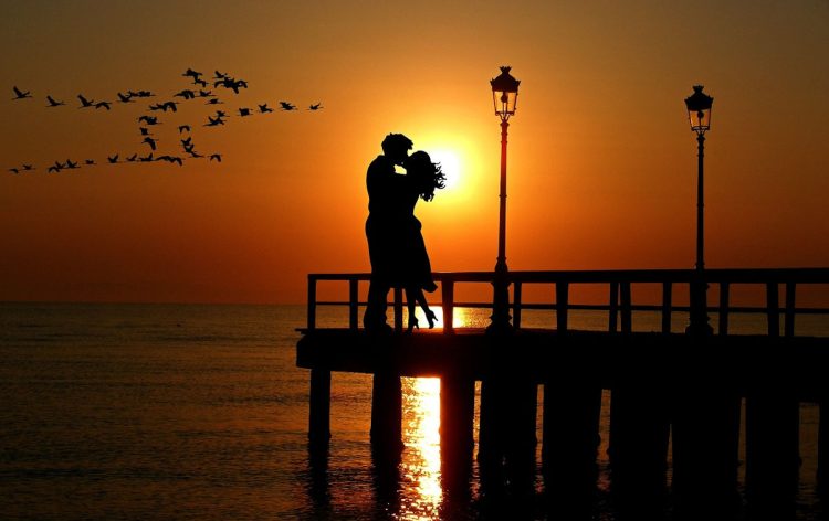 Amore ed affetto attrazione-somiglianza, cos'è? Perchè ci innamoriamo di certe persone