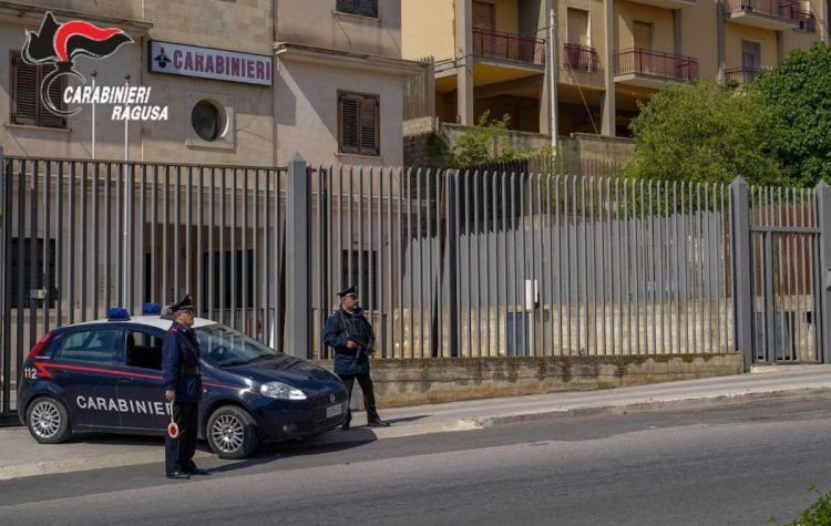 Ispica, 19enne arrestato per spaccio