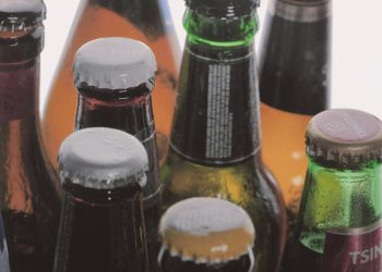 Vetro, 9 bottiglie su 10 recuperate per il riciclo