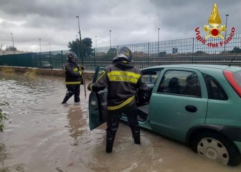 Forte maltempo a Palermo: allagamenti e alberi caduti