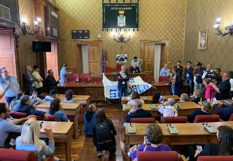 Peppe Cassì rieletto sindaco di Ragusa in aula consiliare: gratitudine, responsabilità e correttezza