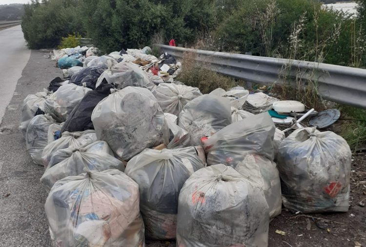 Discariche abusive sulla Pozzallo Ispica: intervento straordinario di bonifica
