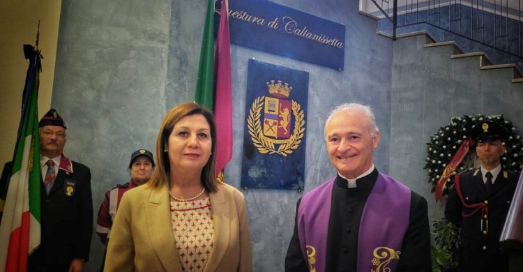 Caltanissetta, insediamento del Questore Pinuccia Albertina Agnello