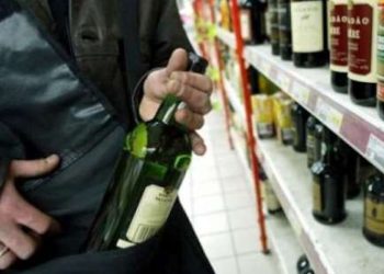 Comiso, ruba merce in un supermercato: denunciato