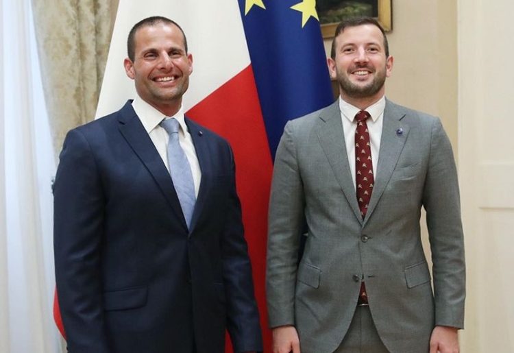 Malta, Abela incontra commissario Ue per l’Ambiente su piano rifiuti