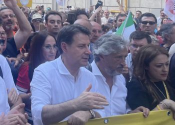 Conte “Il Governo vuole fare cassa sui poveri”