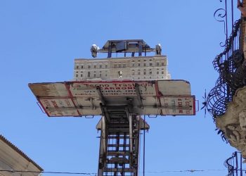 Consegnato il plastico in gesso del Palazzo di Governo