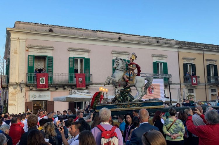 San Giorgio a Ragusa, oggi la seconda processione nella città antica
