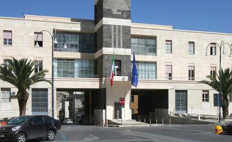 Gdf Ragusa, morta da 10 anni la badante continua a ritirarne la pensione