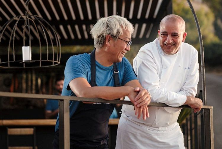 2 chef Pino Cuttaia e Yoji Tokujoshi in un menù che unisce la cucina siciliana alla cucina giapponese