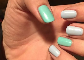 I colori per le unghie di Moda 2023