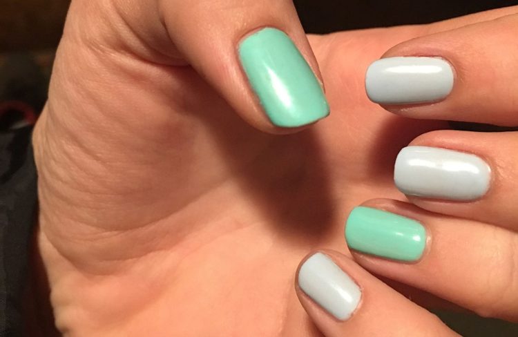 I colori per le unghie di Moda 2023