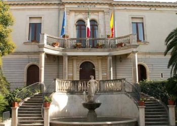 Comune di Chiaramonte Gulfi: i dipendenti chiedono il pagamento degli arretrati e il buono pasto