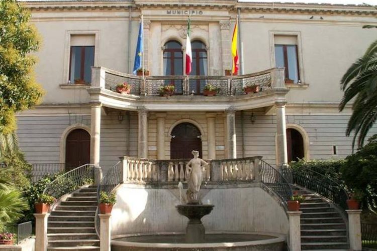 Comune di Chiaramonte Gulfi: i dipendenti chiedono il pagamento degli arretrati e il buono pasto