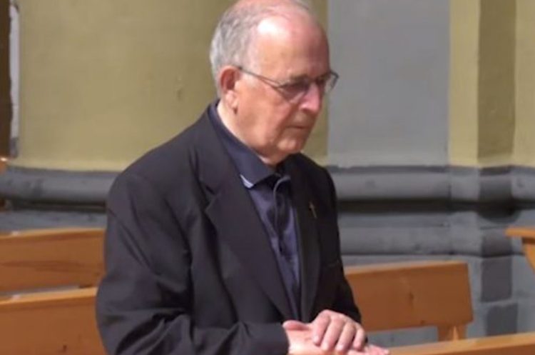 Modica, i funerali di don Umberto Bonincontro