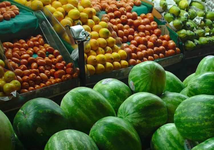 Comiso, hashish nel negozio di frutta e verdura: arrestato
