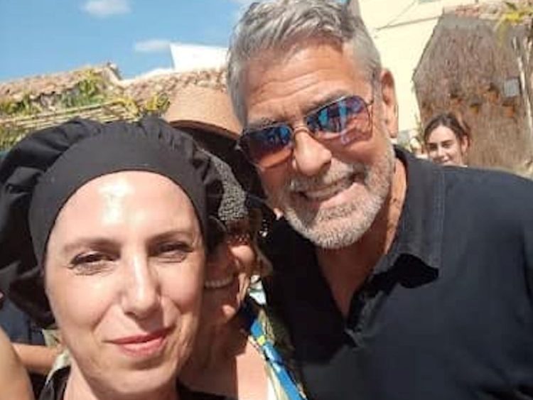 George Clooney in Sicilia per un compleanno tra Noto e Rosolini: tra i vip anche Cindy Crawford, Kate Moss e Naomi Campbell