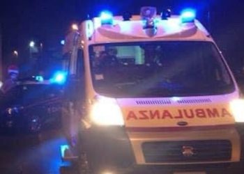 Incidente nel Catanese: morta donna di 46 anni: feriti il marito e i due figli