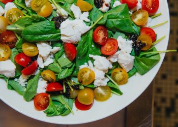 Insalatona mista: ricetta