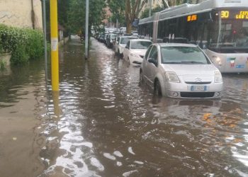 Maltempo a Roma: chiuse le banchine del Tevere