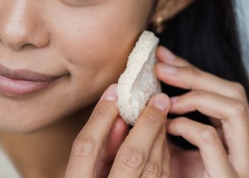 Bellezza viso: 5 regole per una pelle splendida