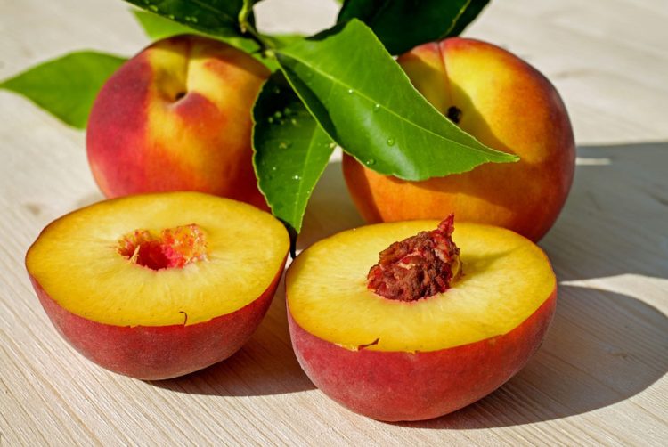 Mangiare pesche fa bene alla salute
