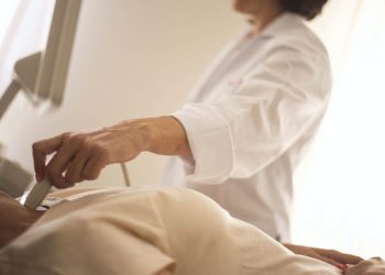 Tiroide ingrossata: sintomi, cause e trattamenti