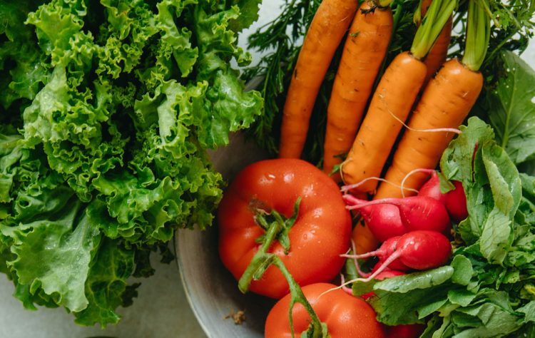 La sorprendente verità sui cibi a calorie negative: dimagrisci mangiando