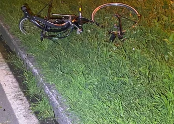 Travolge 2 ciclisti nel milanese e uno muore, arrestato