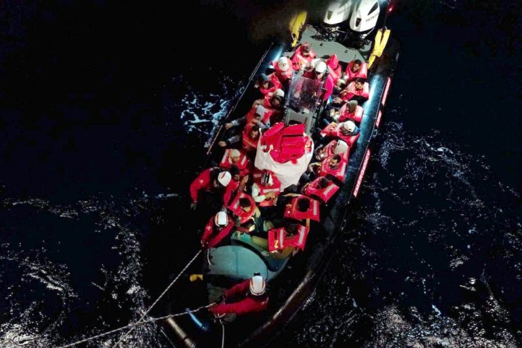 Malta, 28 migranti in difficoltà. 250 respinti in Libia