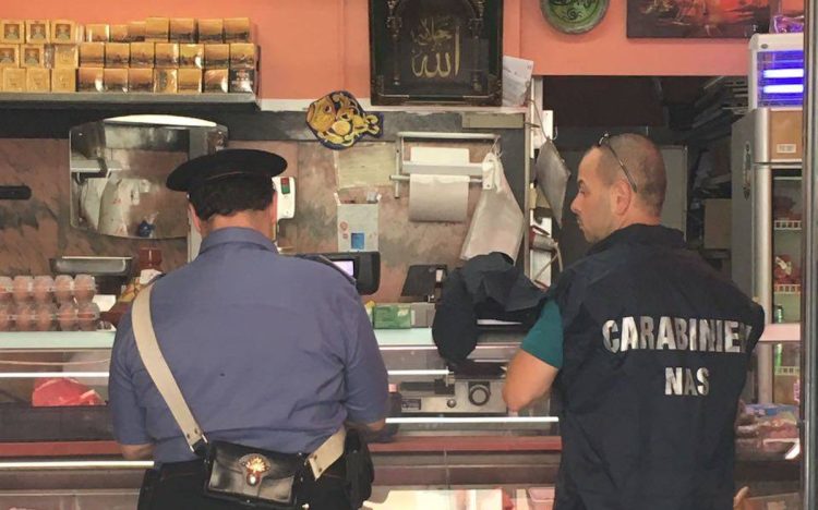 Ragusa, macelleria etnica per scarsa igiene