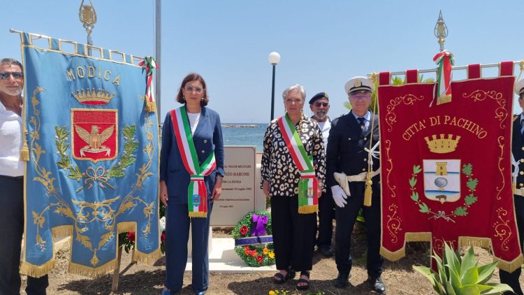 Cerimonia sbarco alleato a Marzamemi: una lapide in ricordo del sottotenente Vincenzo Barone