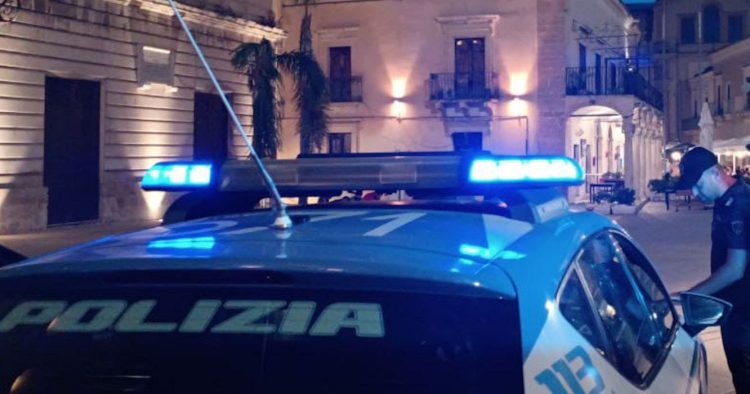 Controlli a Scoglitti e Acate: elevate 80 contravvenzioni e 5 fermi