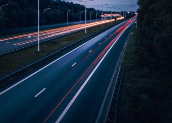A piedi sull'autostrada Palermo-Mazara del Vallo: investito e ucciso