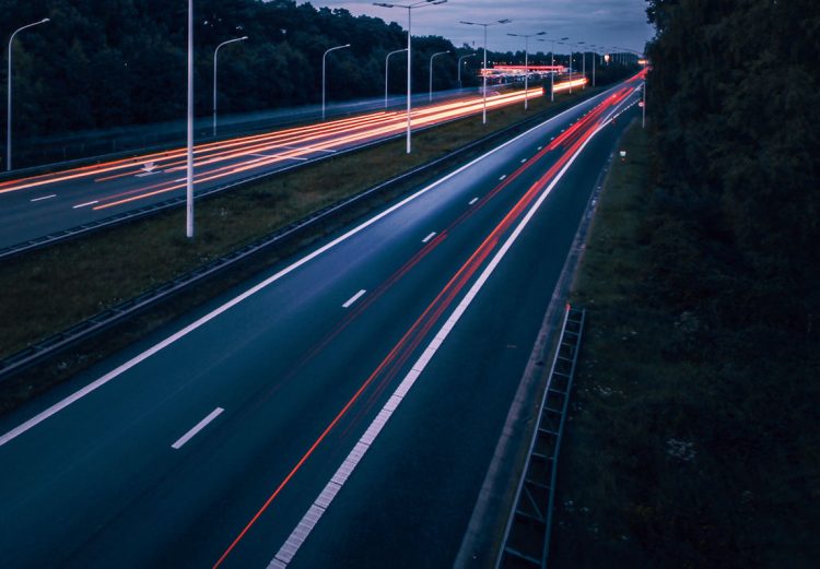 A piedi sull'autostrada Palermo-Mazara del Vallo: investito e ucciso