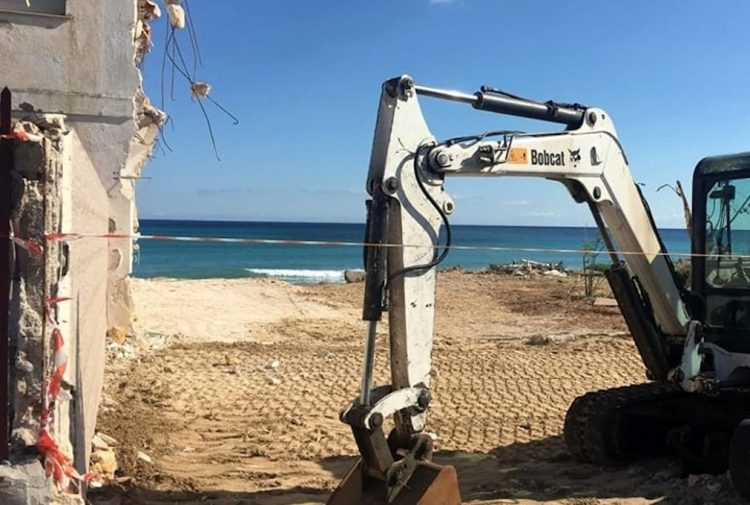 Condono sulle case al mare in Sicilia, Assenza: voglio sanare ingiustizia