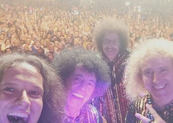 Vittoria, piazza strapiena per il concerto dei Cugini di Campagna