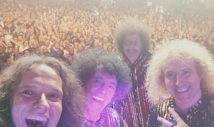 Vittoria, piazza strapiena per il concerto dei Cugini di Campagna