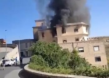 Grosso incendio a Monterosso Almo
