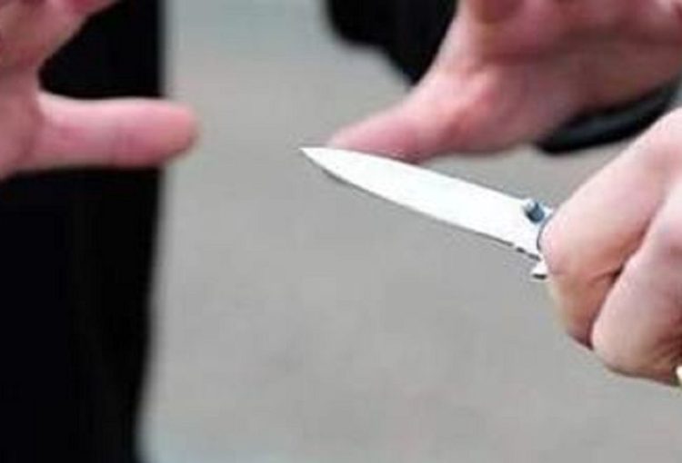 Lite per una ragazza: 17enne ucciso da 20enne