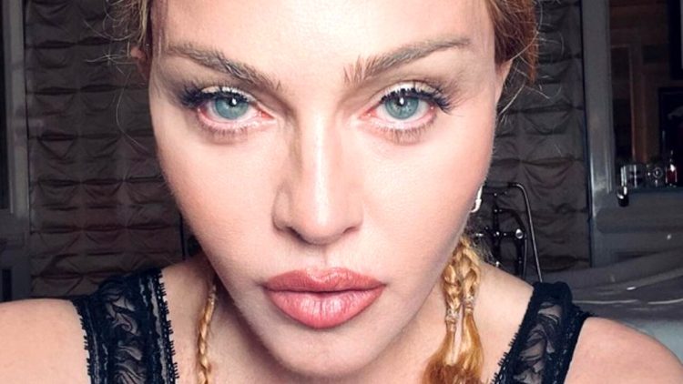 Madonna su Instagram: ho sentito tutto il vostro amore, sono sulla via del recupero
