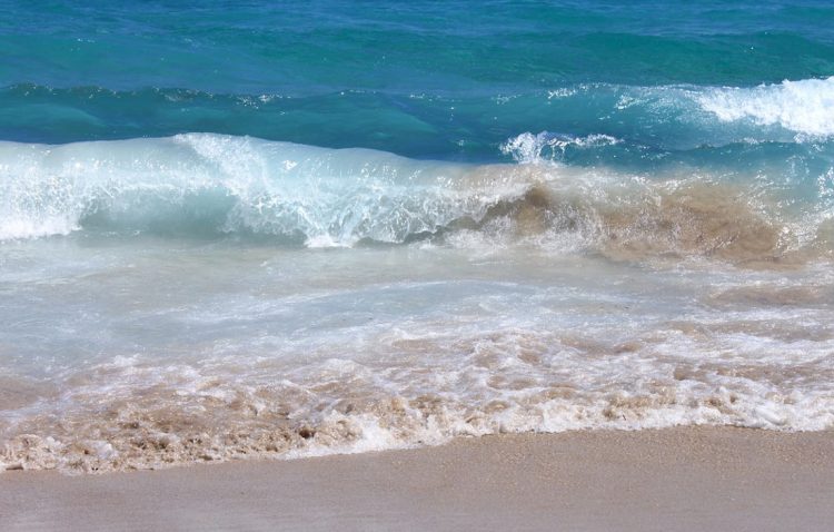 Tragedia sfiorata nel mare di Scoglitti: 2 bambini rischiano di annegare