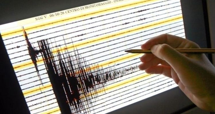 Terremoto in Sicilia, scossa di magnitudo 4 in provincia di Messina: avvertito a Catania