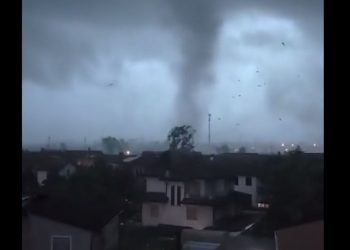 Tornado a Cernusco sul Naviglio, il video impressionante