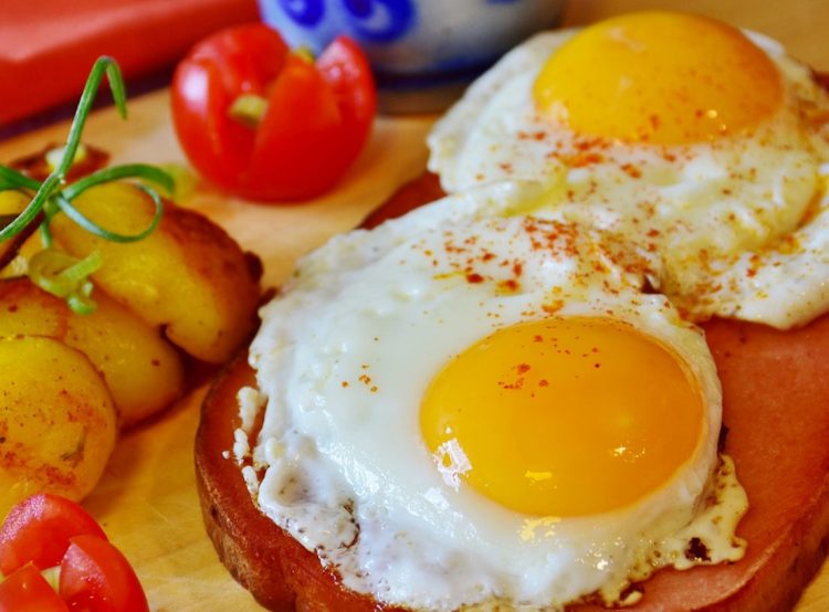 Le uova fanno ingrassare? Scopri la verità