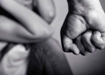 Vittoria, maltrattamenti in famiglia, divieto di avvicinamento e braccialetto elettronico per un 35enne