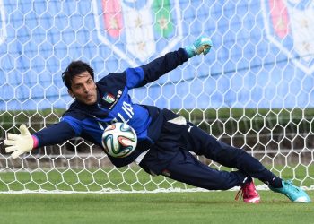 Buffon lascia il calcio “Mi hai dato e ti ho dato tutto”