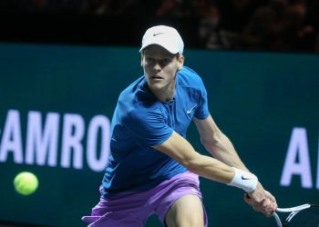 Sinner vince il derby contro Berrettini, avanza Alcaraz