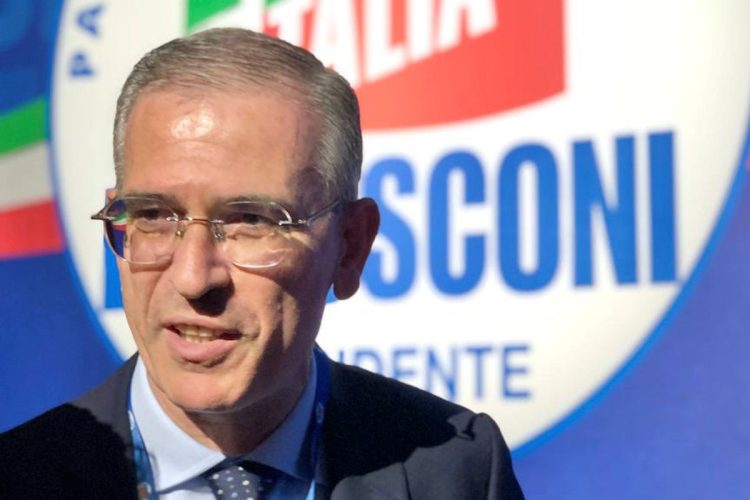 Divorzio IV-De Luca, Falcone (FI): Renzi vittima della sindrome dell’abbandono
