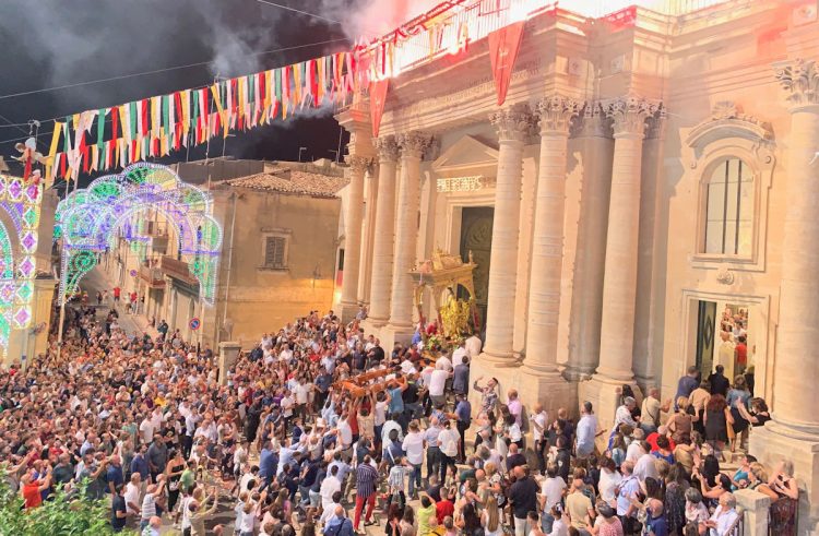 Grandioso spettacolo pirotecnico a Giarratana per S. Bartolomeo